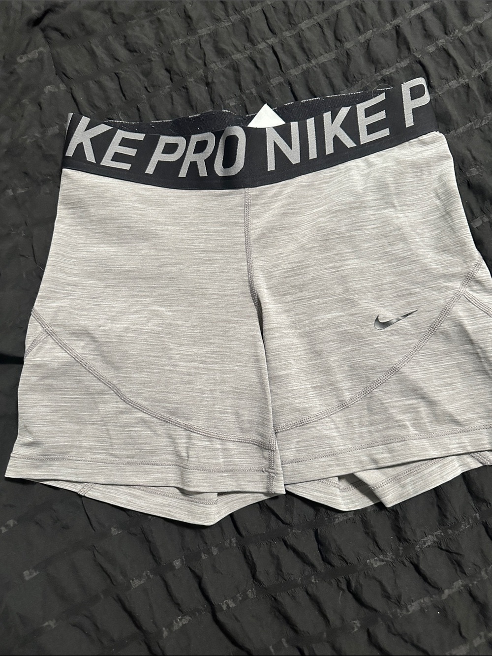 Nike Women’s Gray Pro SPANDEX Shorts with Black Waistband sz L EUC